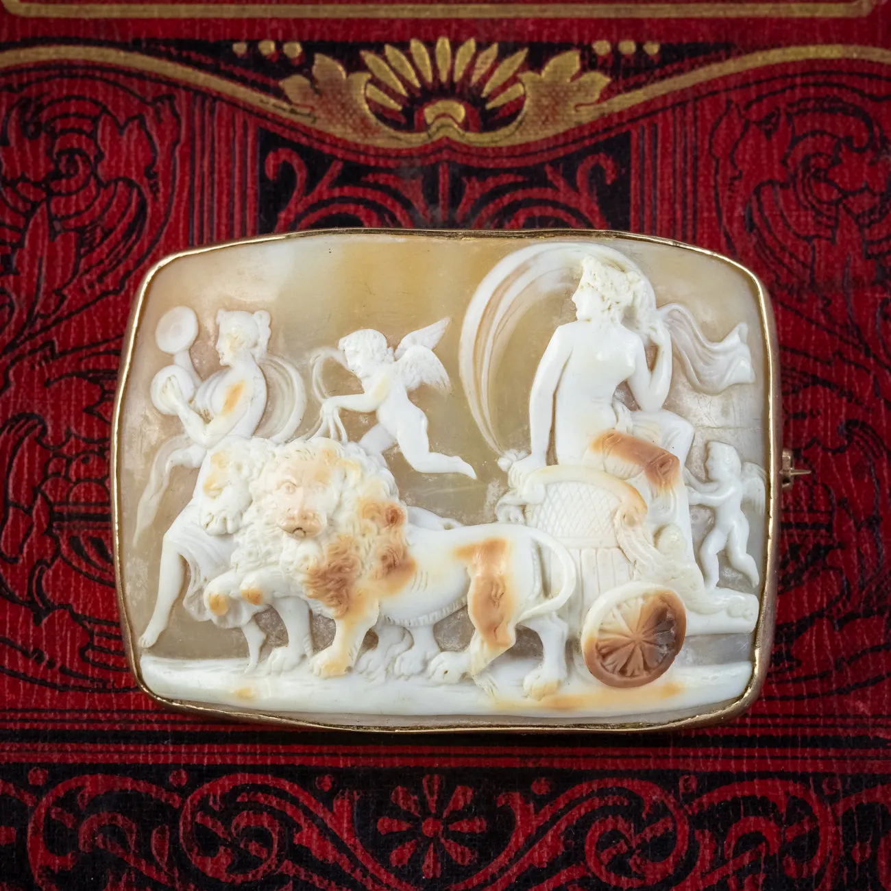 Antique Victorian Cybele And Lion Chariot Cameo Brooch 9ct Gold Frame